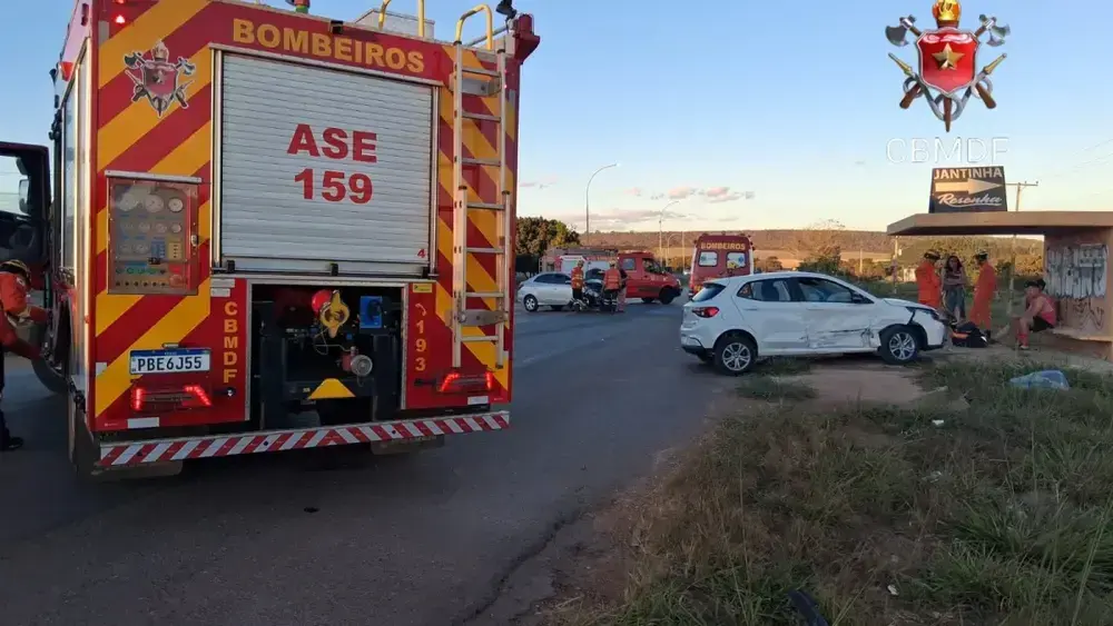 Acidente na DF-230 deixa duas pessoas feridas em Planaltina