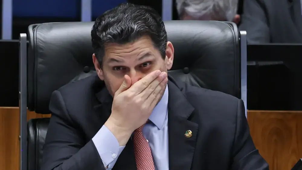 Alcolumbre coloca PEC dos agentes de saúde na pauta do Senado