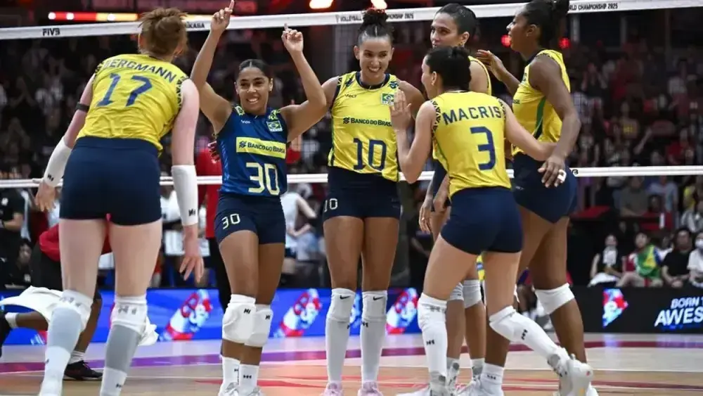 Brasil vence Itália no tie-break e enfrenta Turquia na final da VNL