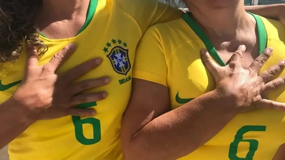 Família Hexa: brasilienses com seis dedos viram símbolo da Copa