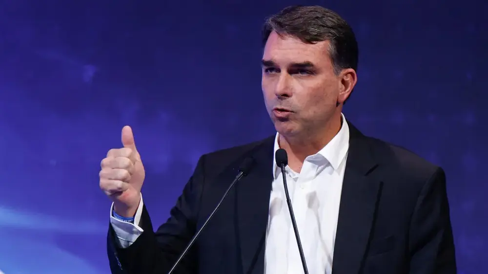 Flávio critica Moraes por busca contra fonte de jornalista