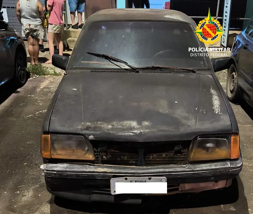 Homem preso por tentar furtar carro com guincho no Núcleo Bandeirante