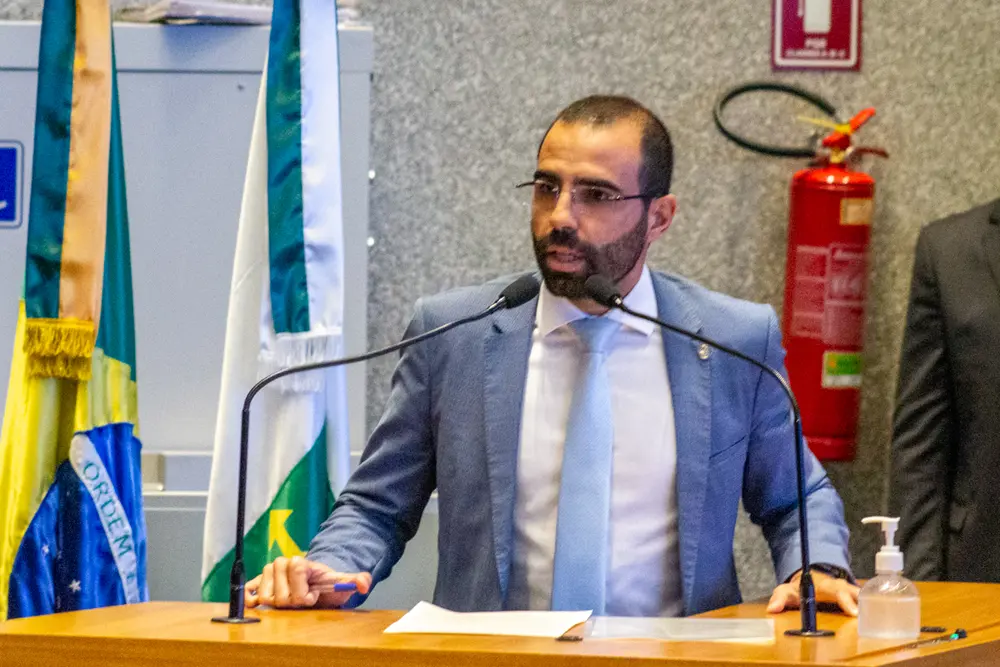 Manzoni lança candidatura com Bia Kicis e Michelle Bolsonaro