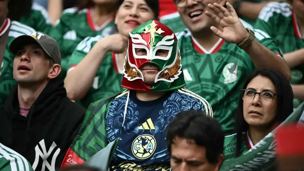 México aposta em Azteca lotado para quebrar jejum de 40 anos