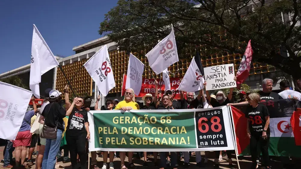 Movimentos criam Brigadas de Agitação e Propaganda por Lula