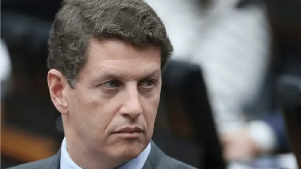 Salles troca suplente e escala D’Ávila na chapa ao Senado