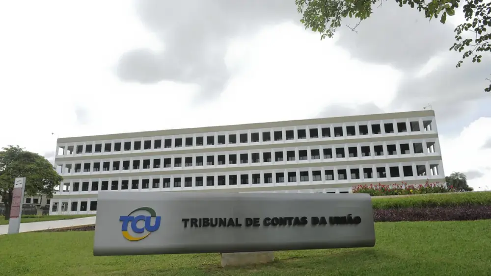 TCU envia 6,1 mil gestores irregulares à Justiça Eleitoral