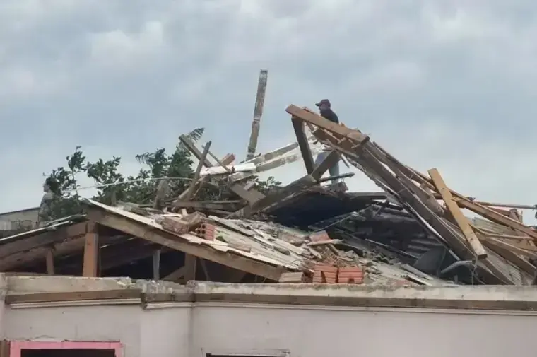 Temporal leva 3 cidades de SC a decretarem emergência