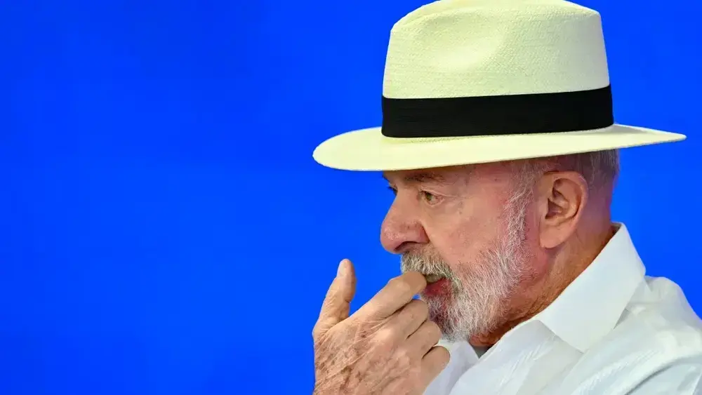 TRE-SP multa Lula em R$ 15 mil por propaganda antecipada