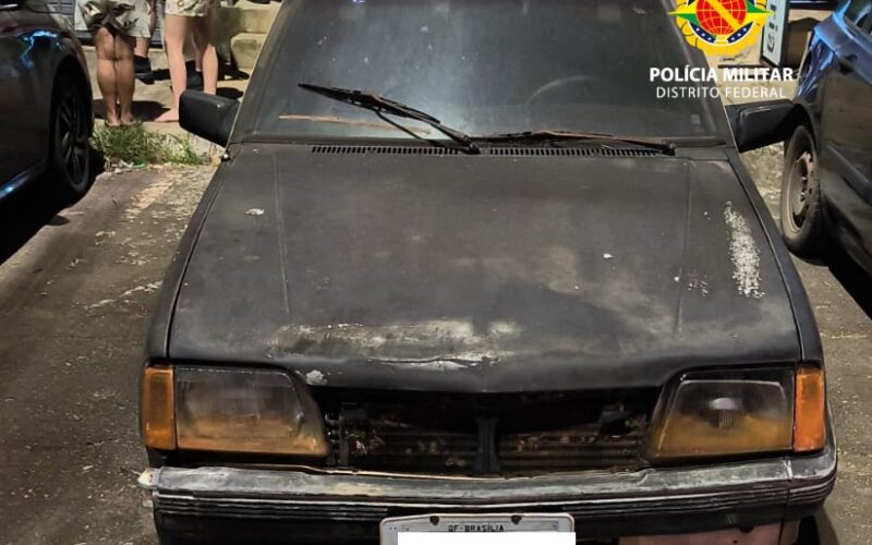 Homem preso por tentar furtar carro com guincho no Núcleo Bandeirante