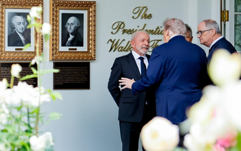 Lula e Trump têm reunião de 3 horas sobre tarifas, crime e Copa