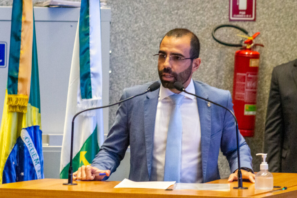 Manzoni lança candidatura com Bia Kicis e Michelle Bolsonaro