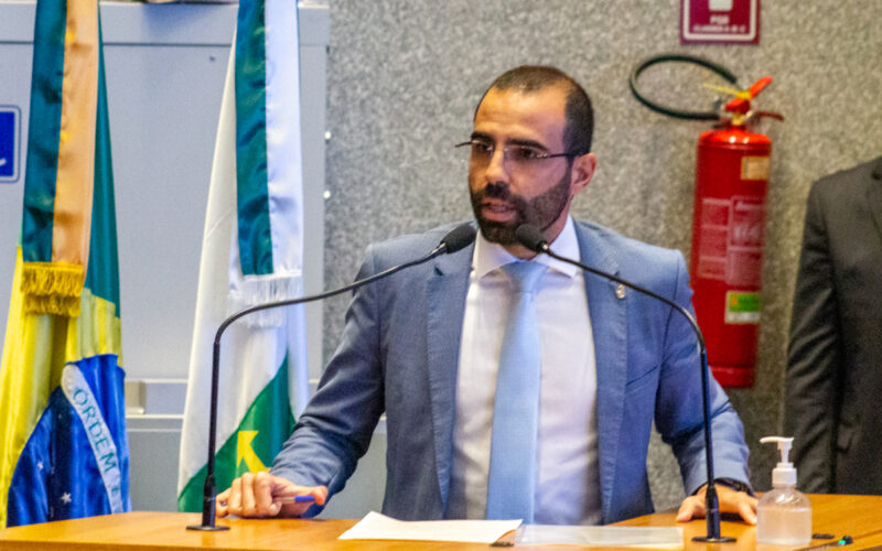 Manzoni lança candidatura com Bia Kicis e Michelle Bolsonaro