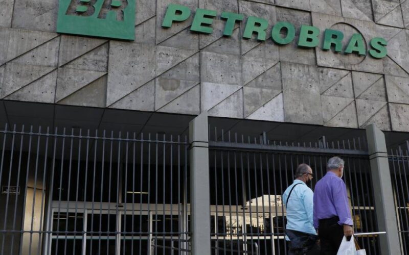 Petrobras quer dobrar produção de fertilizantes