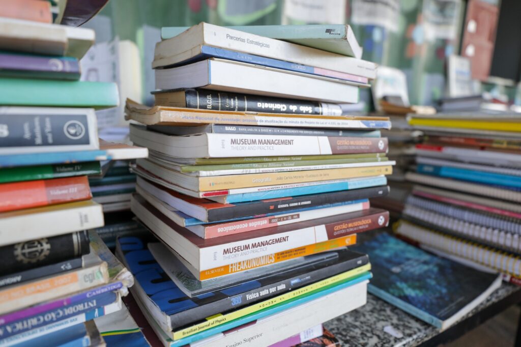 Venda de livros cresce 6,5% no Brasil em 2025