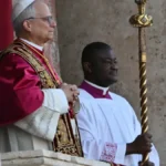 Papa promete Igreja segura após reunião com vítimas em Madri